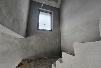 Duplex nou, P+M, 1 apartament la cheie, 1 la alb, Moșnița Nouă, comision 0% - 24