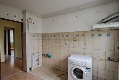 REA1018432 Apartament  3 Camere de Vanzare Berceni Sector 4 - 6
