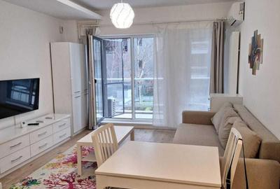Apartament cu 2 camere semidecomandat, mobilat în Pipera