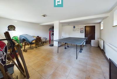 Vilă spațioasă cu 8 camere, Grădiște - 23