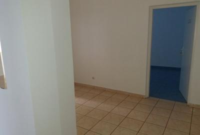 Apartament 3 camere la parter str.Octav Onicescu - 4