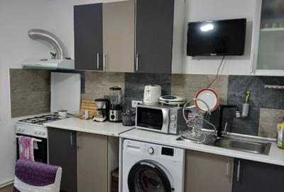 Se vinde apartament cu 2 camere in zona 2 Moldoveni,str.Musetelului bl.J 20 . - 10