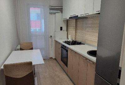 Garsonieră decomandată, mobilată în Central