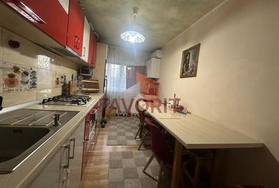 5 camere | etaj 1 | mobilat si utilat | ideal pentru inchiriere | - 8