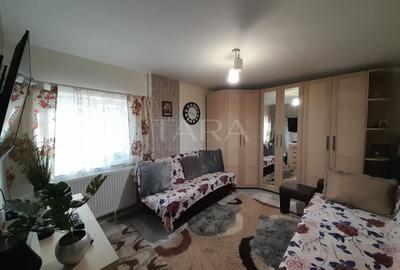 Vanzare apartament la curte comuna in zona centrala - 3