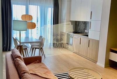 Apartament cu 2 camere semidecomandat, mobilat în Central