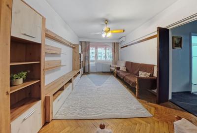 Apartament cu 4 camere decomandat în Ultracentral