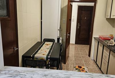 Inchiriere apartament 2 camere, decomandat, Aparatorii  Patriei - 13