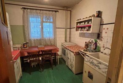 Apartament cu 3 camere semidecomandat, mobilat în Militari