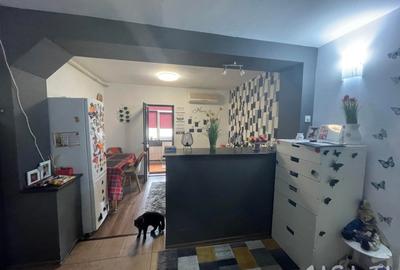Apartament 3 Camere, Etaj 4, Strada 23 August - 13