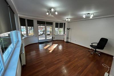 SPATIU COMERCIAL ZONA 2 STEJARI - 1