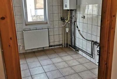 Apartament 4 camere zona Soarelui etaj 1 - 9