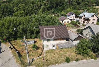 Casa cu 500mp teren, pozitie buna, centrla, utilitati - 2