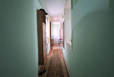 CASA DE VANZARE SATUL CATOLIC CARTIER 6 MARTIE ONESTI - 11