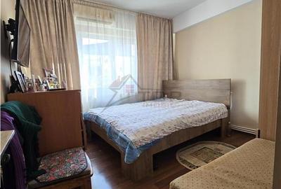 Mircea cel Batran - statia TAXI, 2 camere decomandat cu geam la baie - 1