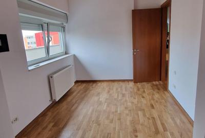 Apartament cu 3 camere semidecomandat în Torontalului - 15