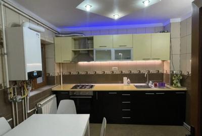 Apartament cu 2 camere semidecomandat, mobilat în Moșilor