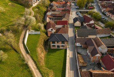 Casa moderna noua de vanzare in Sadu - 2