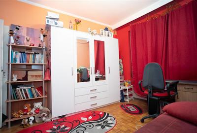 Apartament cu 3 camere, Bld Dacia - 6