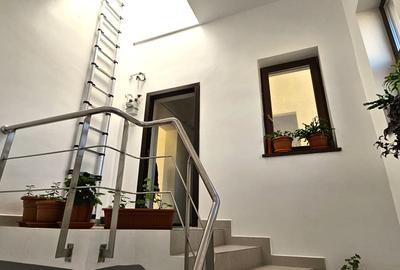 Apartament EXCLUSIVIST situat intr o vila P+2E cu cate un apartament pe etaj - 1