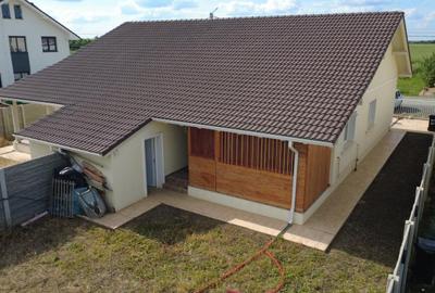 Duplex 3 camere - Bucovat - toate utilitatile - mobilata si utilata - 4
