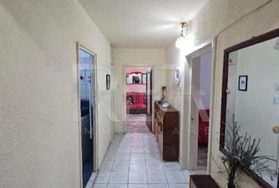 2 camere, etaj 3 - piața aproape - 5