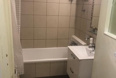 P-ta Victoriei/strada Mexic/metrou - 5