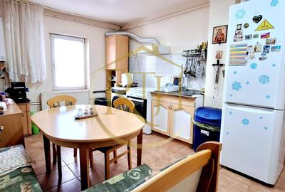 Oferim spre vanzare, Apartament cu 3 camere, Girocului, Sp. Judetean - 11