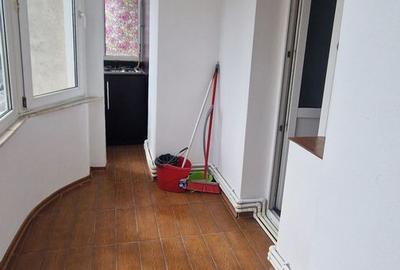 Doua camere comfort maxim, zona Trocadero. - 10
