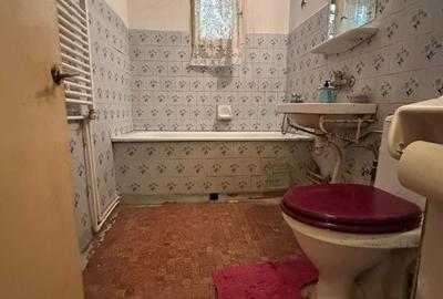 - Apartament 2 camere decomandat, zona Independentei, etaj 2 - 6