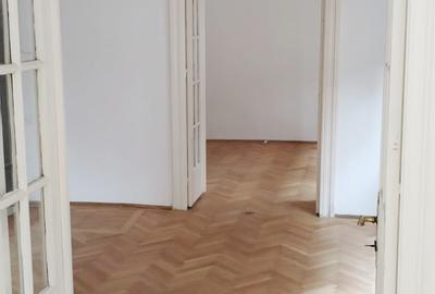Casa solida parter si pod in zona Floreasca, 4 camere, inaltime 3,5m, garaj - 14