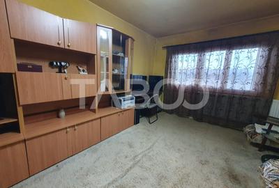 Apartament 2 camere decomandat 54 mp zona Bulevardu Unirii etaj 4 - 2