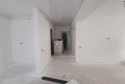 Apartament cu 2 camere decomandat în Primo