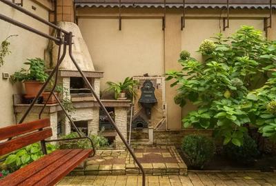 Vila de Lux ideal familie / sediu de firma in zona centrala - 22