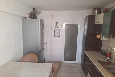 Apartament 3 camere Calarasi 4, etaj 3. Suprafata 72mp. - 9