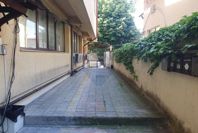 Apartament spatios - 130mp, 3 camere - de închiriat - 5