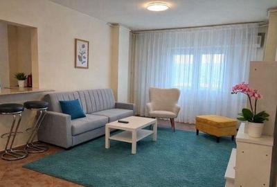 Apartament cu 2 camere semidecomandat, mobilat în Decebal