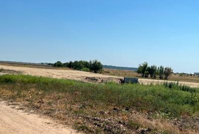 Teren 20.000 mp de vânzare, acces șos. Curtea Domneasca (str. Jadului) lângă A0 - 2
