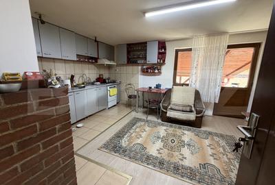 Casa 2 camere, 70 mp, teren 1600 mp, zona Ciumarna - 2