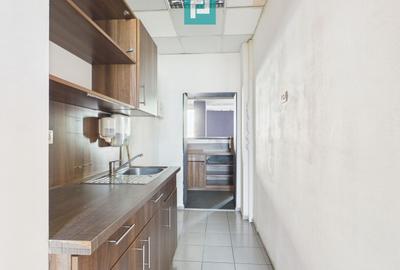 Spațiu  Comercial Zona Soarelui Bulevardul Sudului - 14