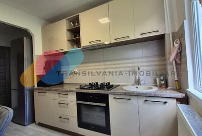 Apartament cu 3 camere semidecomandat, mobilat în Mănăștur