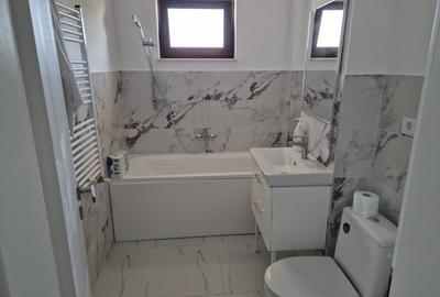Spre vânzare apartament spatios, cu 2 camere, decomandat, bloc nou, etajul 2 - 8