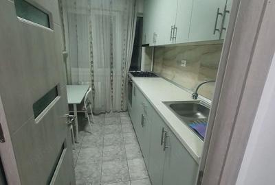 Închiriere Apartament cu 2 camere decomandat, 2 min metrou, parcare, 2 AC - 8