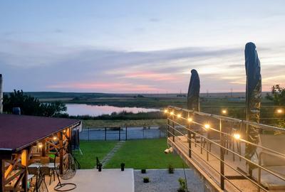 Pensiune turistica de vanzare in Corbu vedere lac afacere la cheie - 48