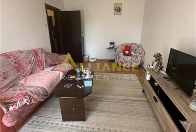 Apartament cu 3 camere decomandat în Brâncoveanu