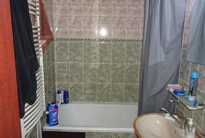 Vand  apartament de 3 camere decomandat in Deva, etaj 2, zona Micro 15, - 7