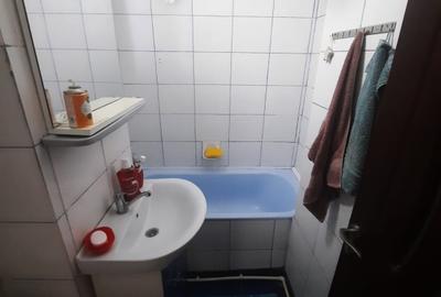 Apartament cu 2 camere decomandat, etaj 1/10, zona Pacurari - 6