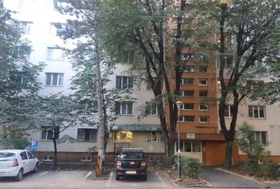 Apartament 3 Camere - Decomandat - Etaj 8/10 -Turnu Magurele - Bucuresti!