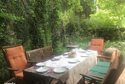 Apartament in vila | 6 Camere 226 utili | Gradina 154 mp | Garaj - 1