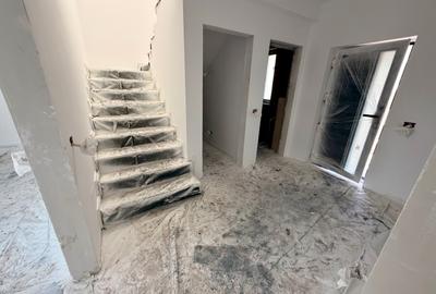 Casa individuala P+1+Pod. 5 cam. Util 160mp. Teren 390mp - 13